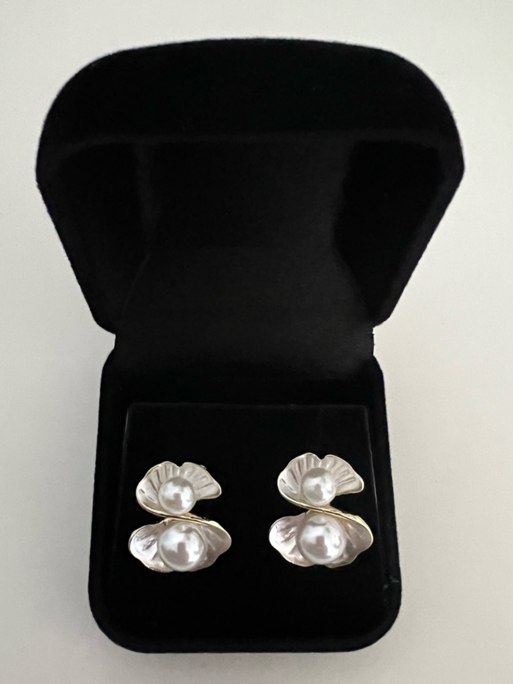 Hawaiian shell & pearl earrings